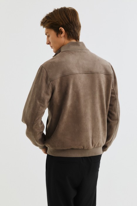 бомбер по цене 6590 руб вид справа