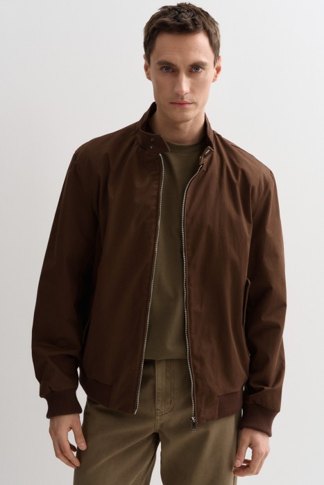 бомбер по цене 5360 руб вид справа