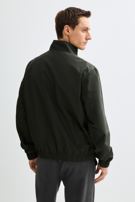 бомбер по цене 5670 руб вид справа