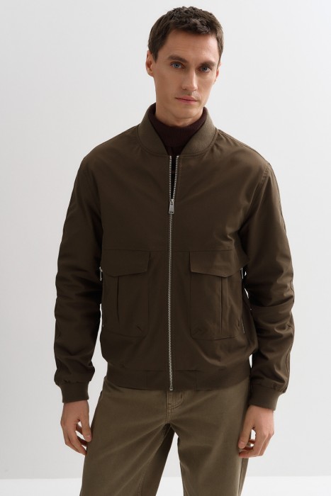 бомбер от бренда снежная королева вид слева