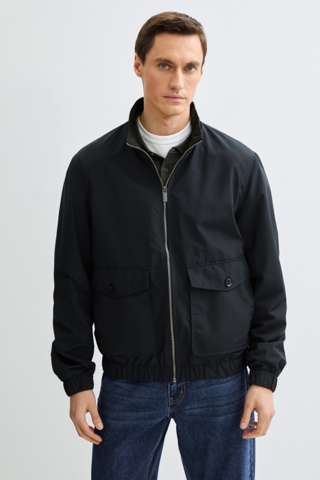 бомбер от бренда снежная королева вид слева