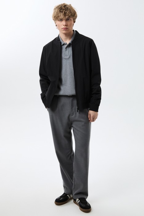 бомбер от бренда снежная королева вид слева