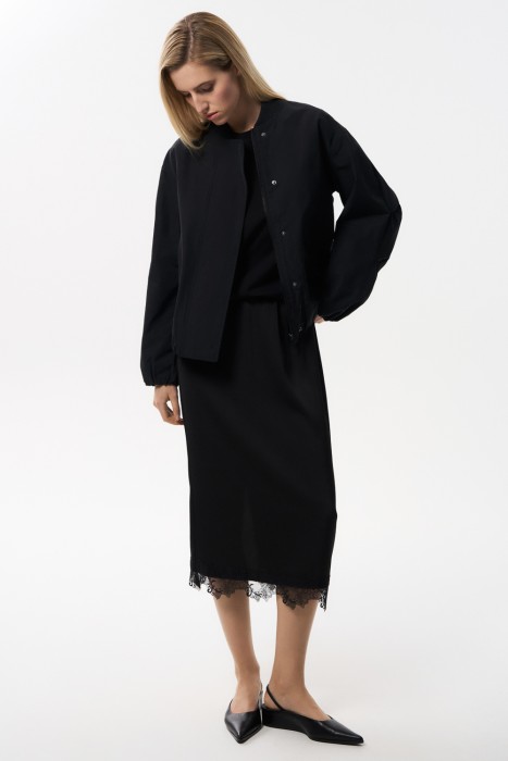 бомбер от бренда снежная королева вид слева