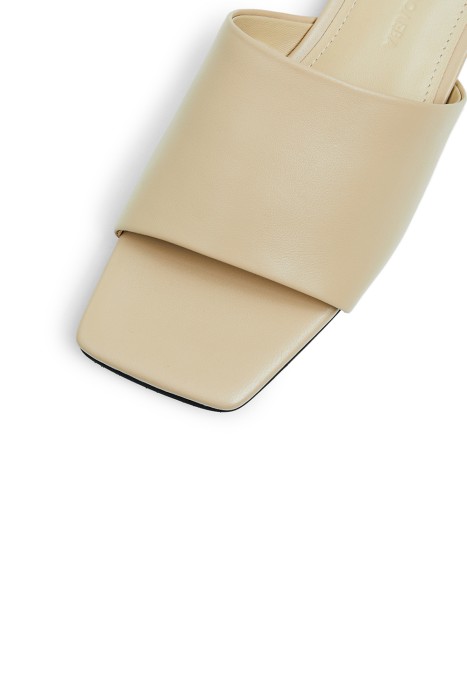 босоножки из натуральной кожи из россии вид сбоку