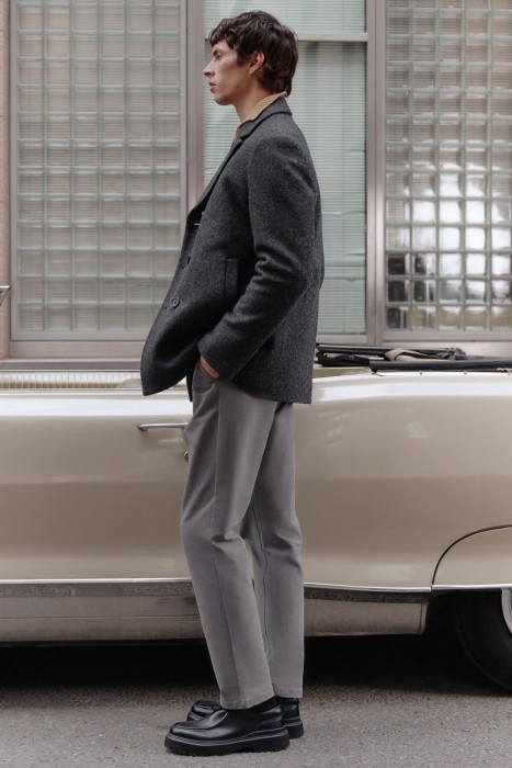 брюки из хлопка из россии вид сбоку