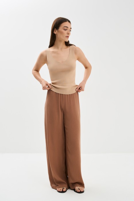 брюки из вискозы от бренда снежная королева вид слева