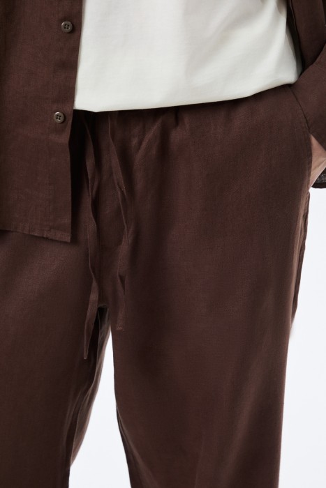 брюки изо льна из россии вид сбоку
