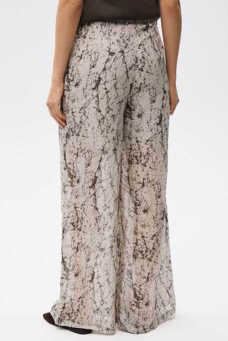 брюки изо льна по цене 4690 руб вид справа