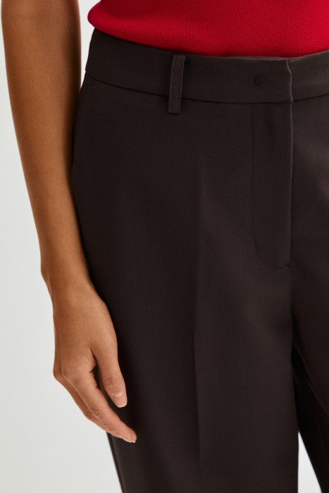 брюки с отворотами из россии вид сбоку