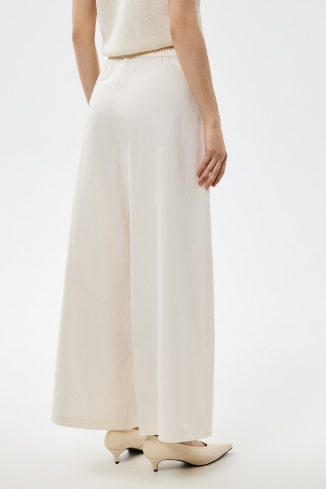 брюки с поясом на завязках по цене 3680 руб вид справа