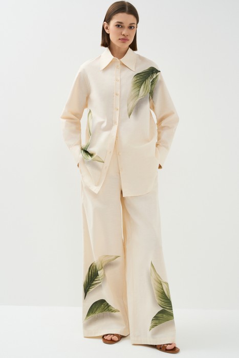 брюки с принтом от бренда снежная королева вид слева