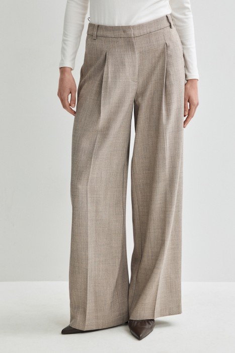 брюки с защипами от бренда снежная королева вид слева