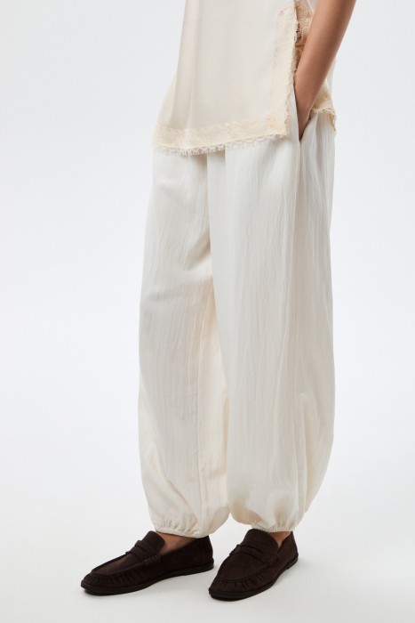 брюки-шаровары от бренда снежная королева вид слева