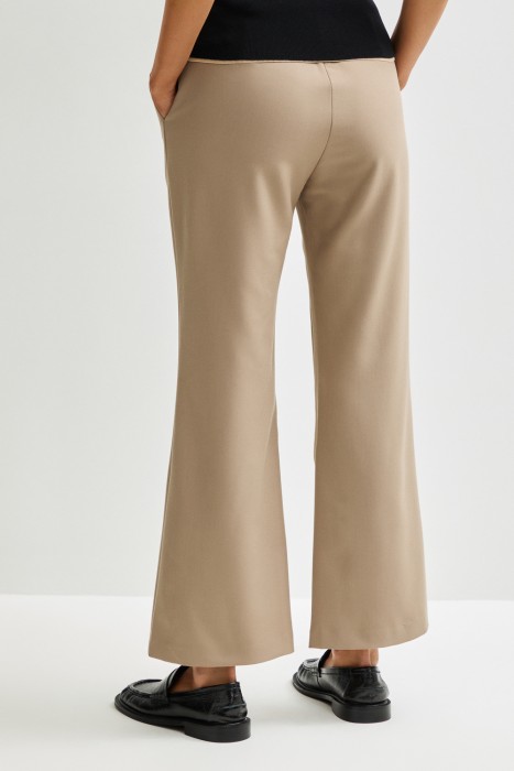 брюки укороченные по цене 2270 руб вид справа