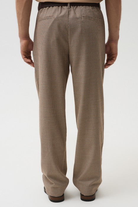 брюки в клетку по цене 2330 руб вид справа