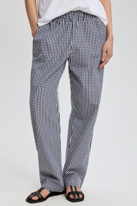брюки в клетку от бренда снежная королева вид слева