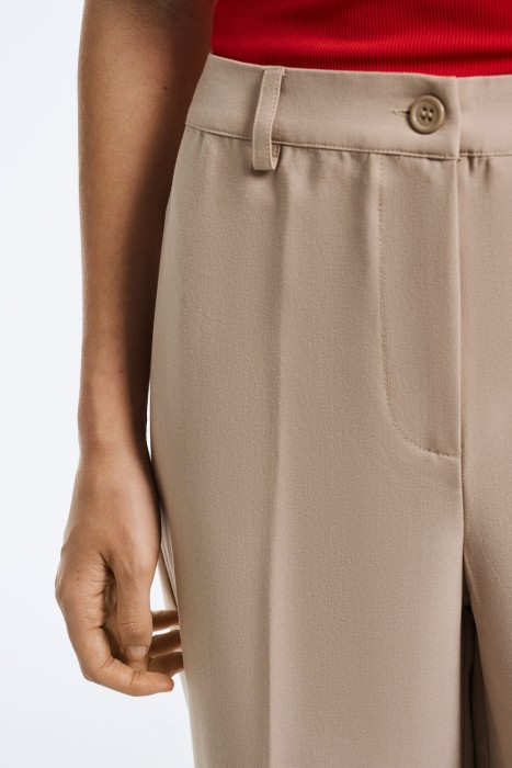 брюки из россии вид сбоку