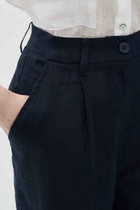 брюки по цене 2440 руб вид справа