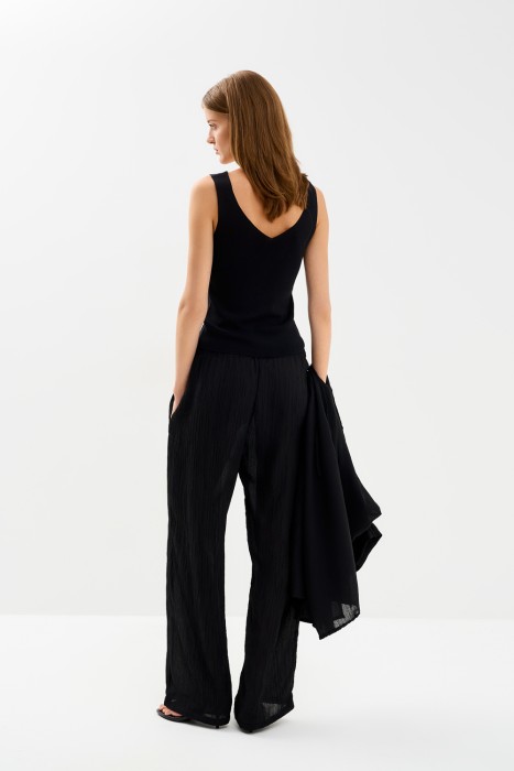 брюки от бренда снежная королева вид слева