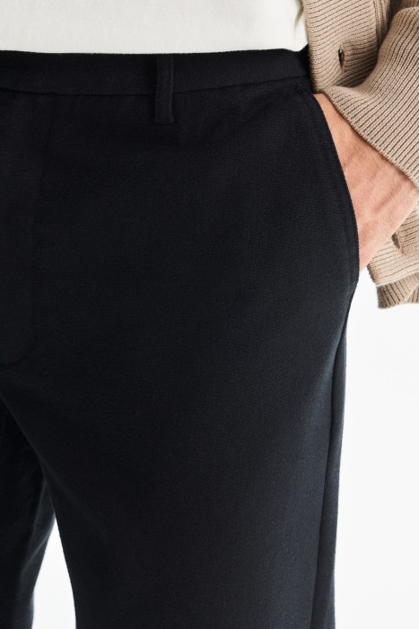 брюки из россии вид сбоку