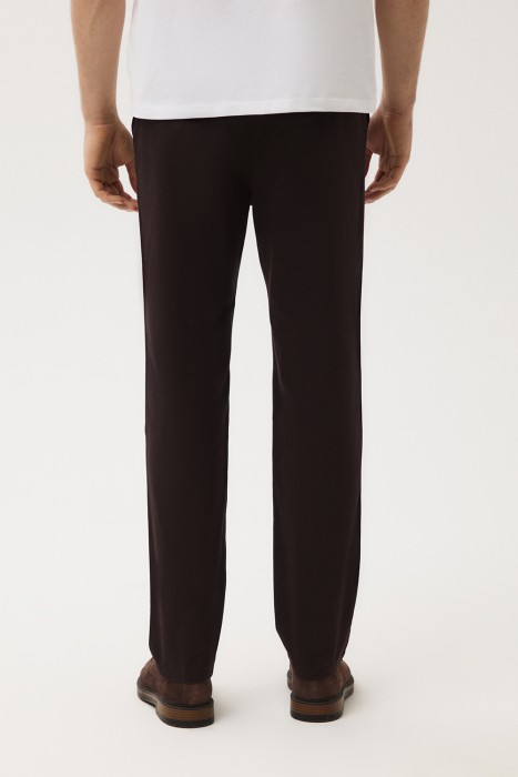 брюки по цене 2330 руб вид справа