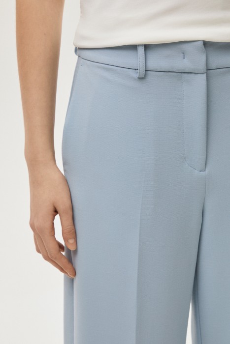 брюки от бренда снежная королева вид слева