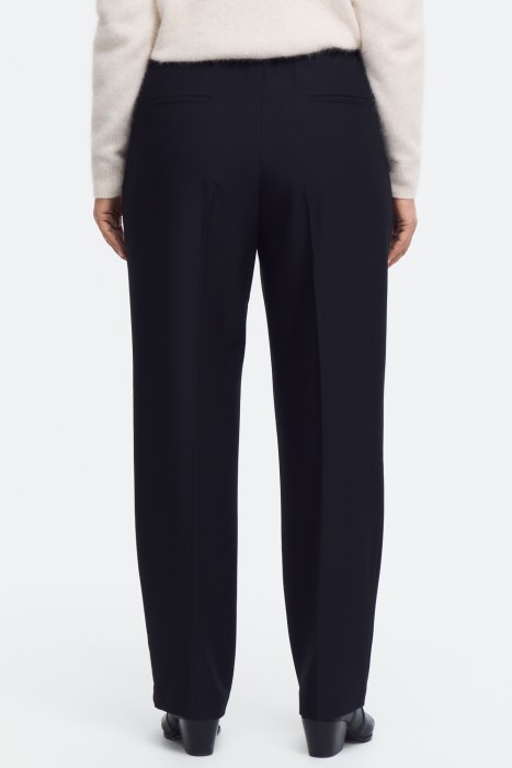 брюки по цене 3350 руб вид справа