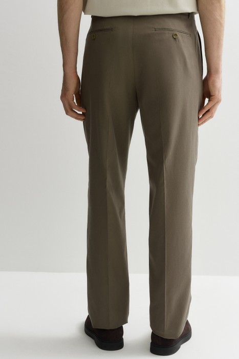 брюки по цене 3010 руб вид справа