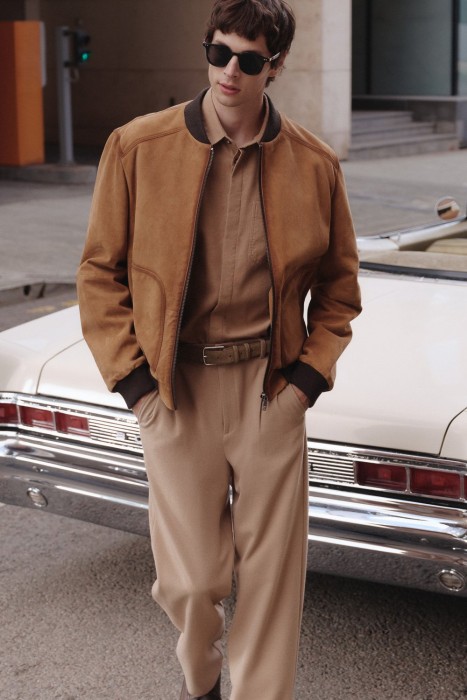 брюки по цене 1360 руб вид справа