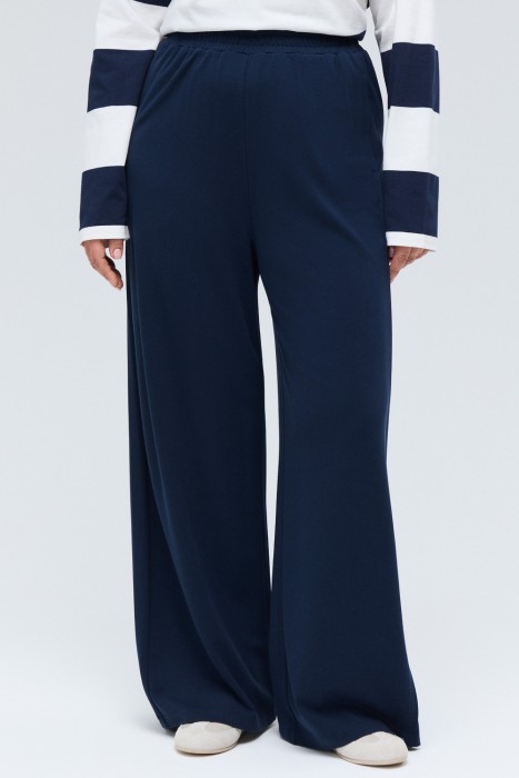 брюки от бренда снежная королева вид слева