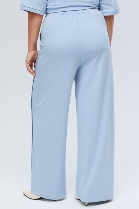 брюки по цене 4020 руб вид справа