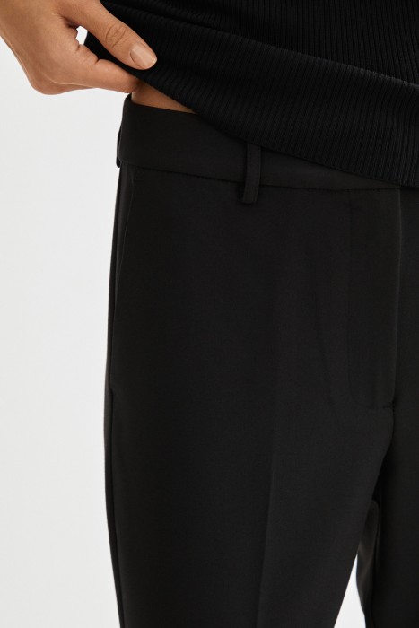 брюки из россии вид сбоку