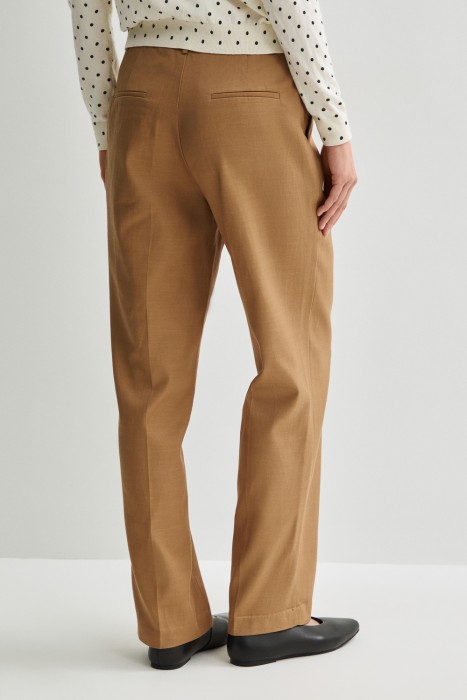 брюки по цене 3680 руб вид справа