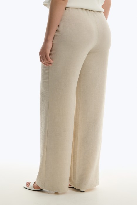 брюки по цене 2920 руб вид справа