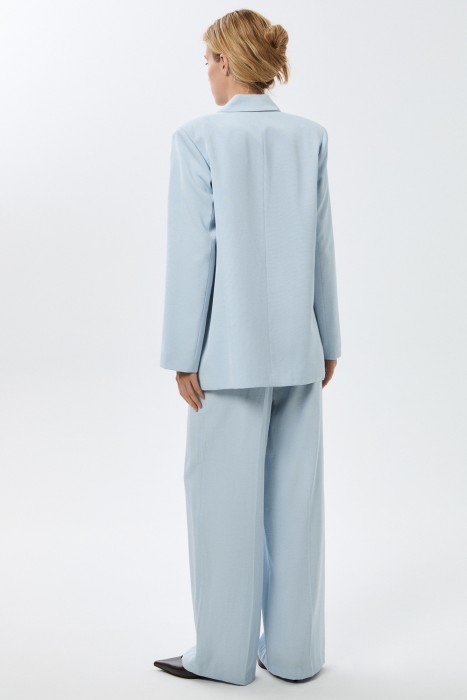 брюки по цене 3680 руб вид справа