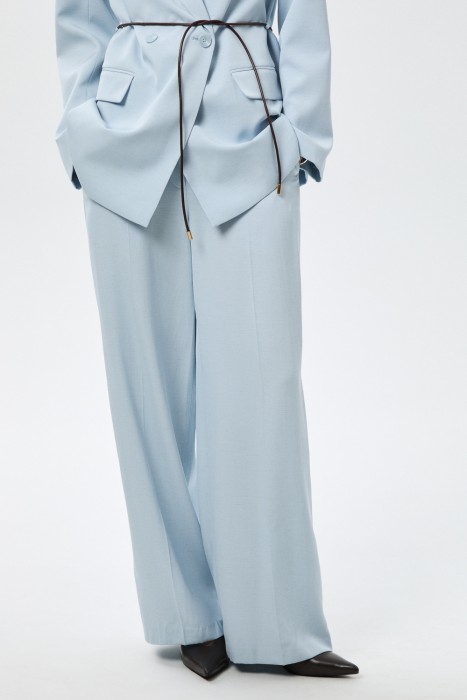 брюки из россии вид сбоку