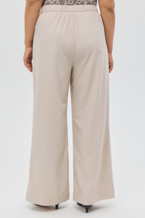 брюки по цене 6710 руб вид справа