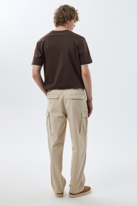 брюки по цене 3010 руб вид справа