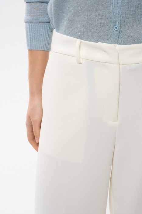 брюки из россии вид сбоку