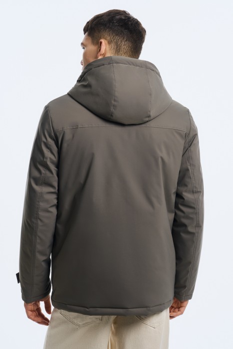 демисезонная куртка с капюшоном по цене 7000 руб вид справа