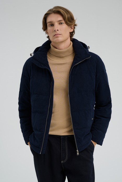 демисезонная куртка с капюшоном от бренда снежная королева вид слева