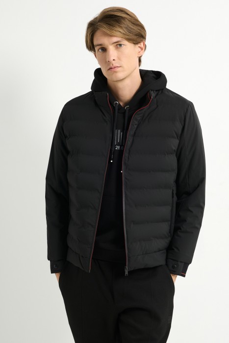 демисезонная куртка от бренда снежная королева вид слева