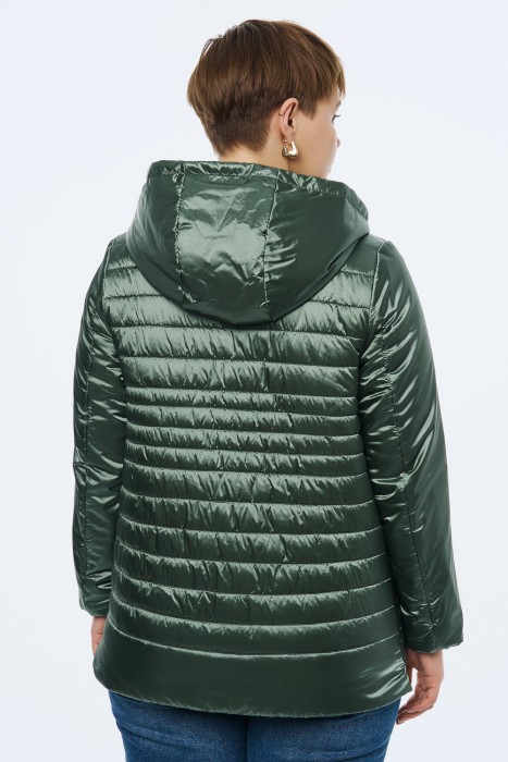 демисезонная куртка по цене 4050 руб вид справа