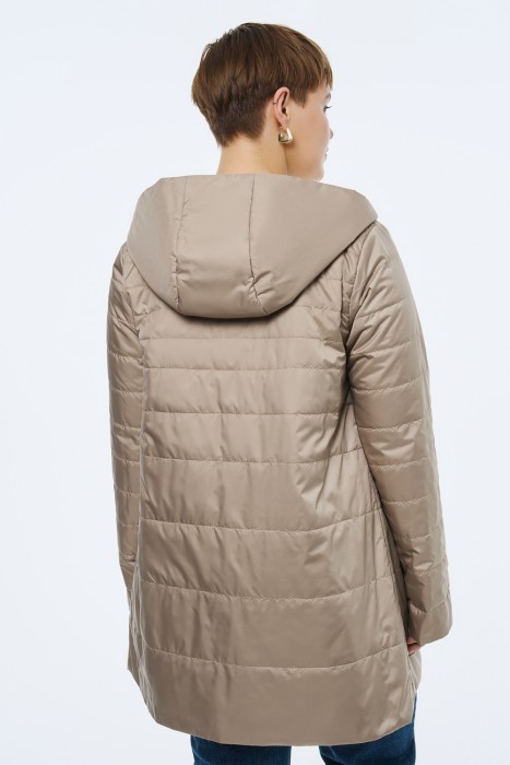 демисезонная куртка по цене 8820 руб вид справа