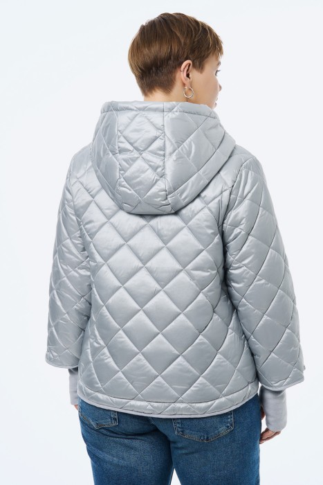 демисезонная куртка по цене 7480 руб вид справа