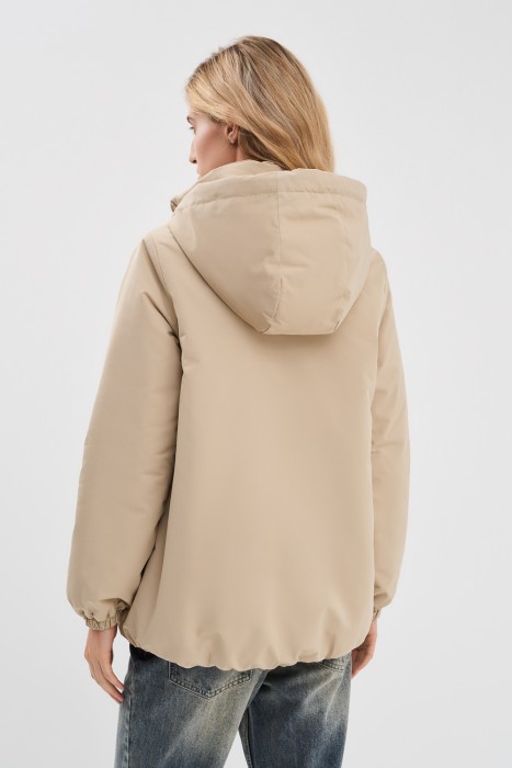 демисезонная куртка по цене 4690 руб вид справа