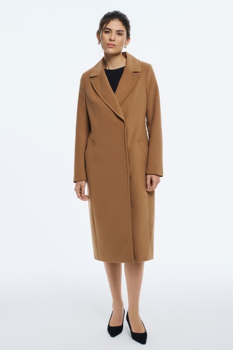 демисезонное пальто от бренда снежная королева вид слева