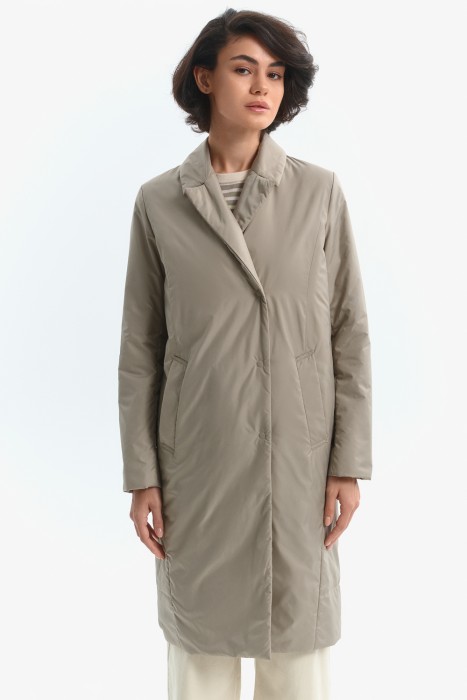 демисезонное пальто от бренда снежная королева вид слева