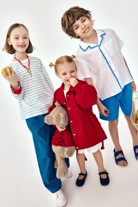 детская рубашка с короткими рукавами от бренда снежная королева вид слева