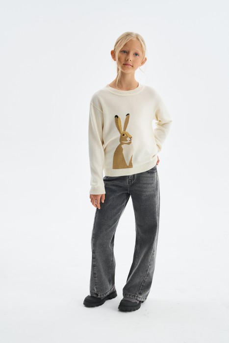 детский джемпер с рисунком от бренда снежная королева вид слева